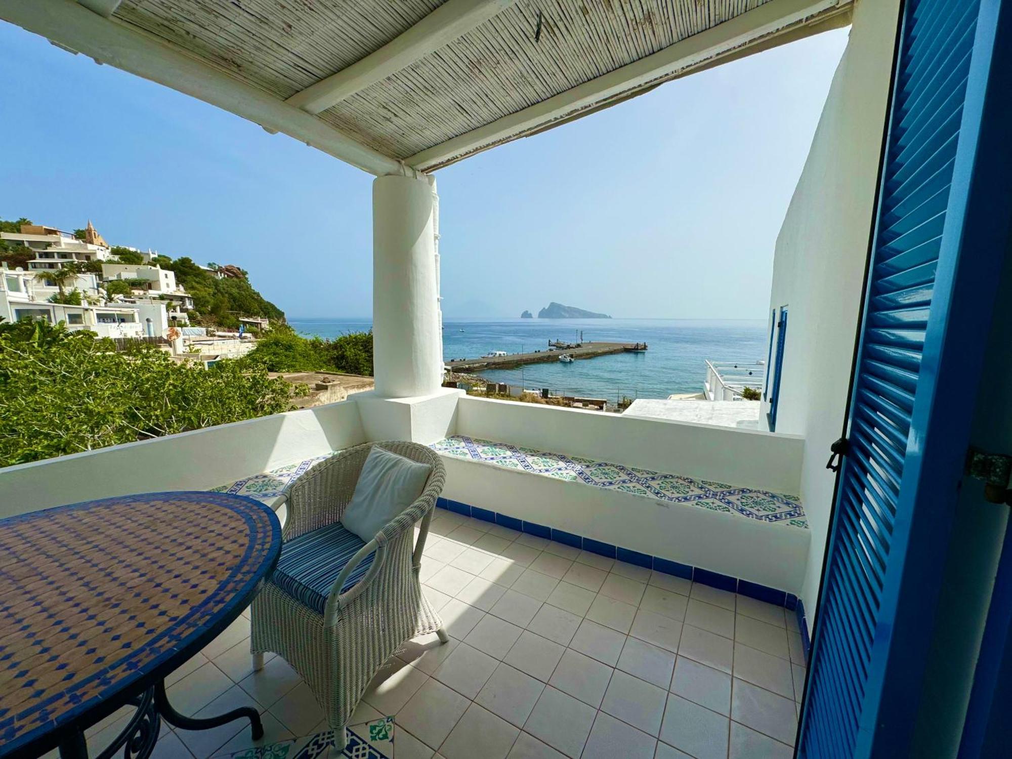 Hotel Lisca Bianca Panarea Esterno foto