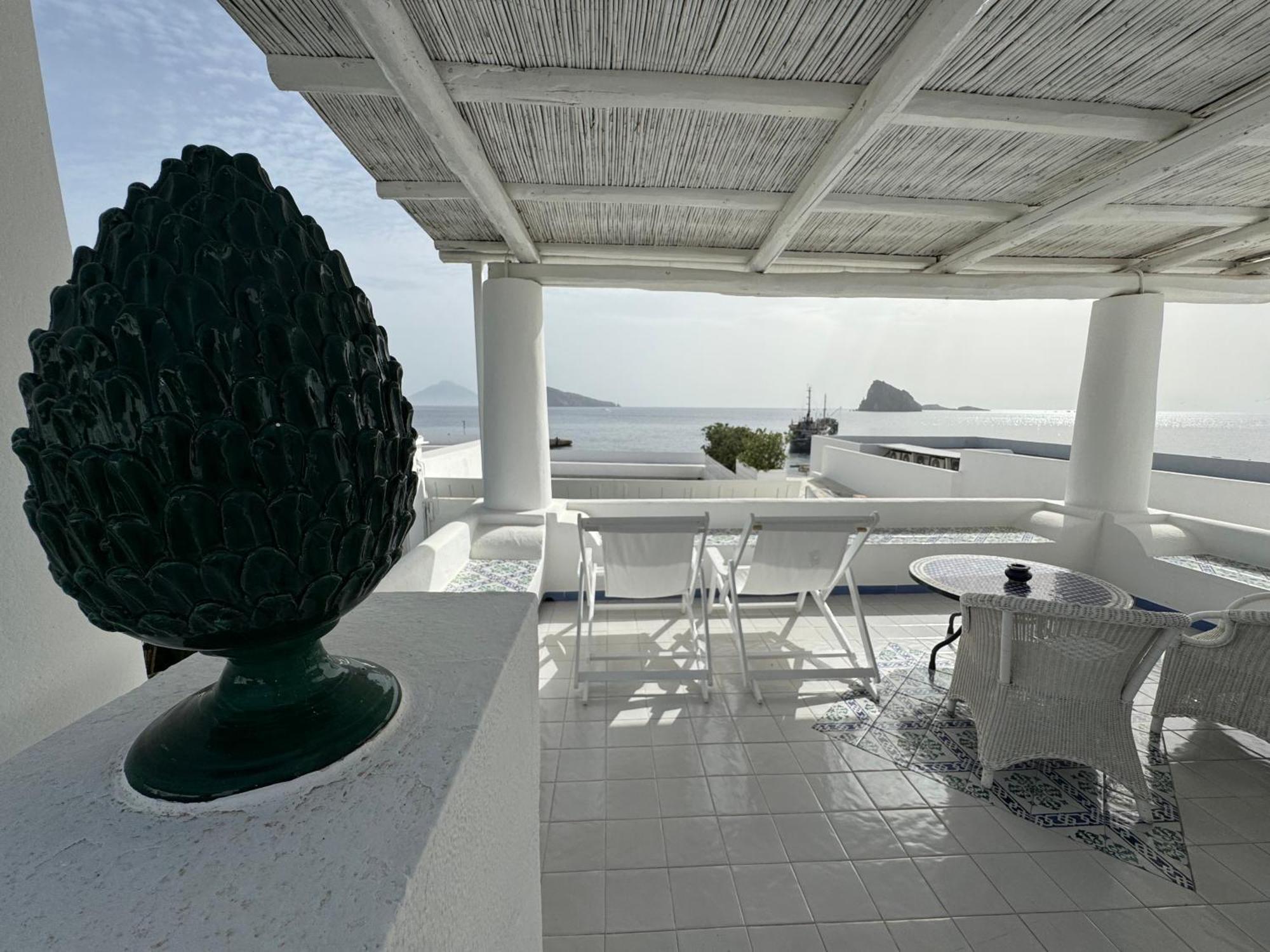 Hotel Lisca Bianca Panarea Camera foto