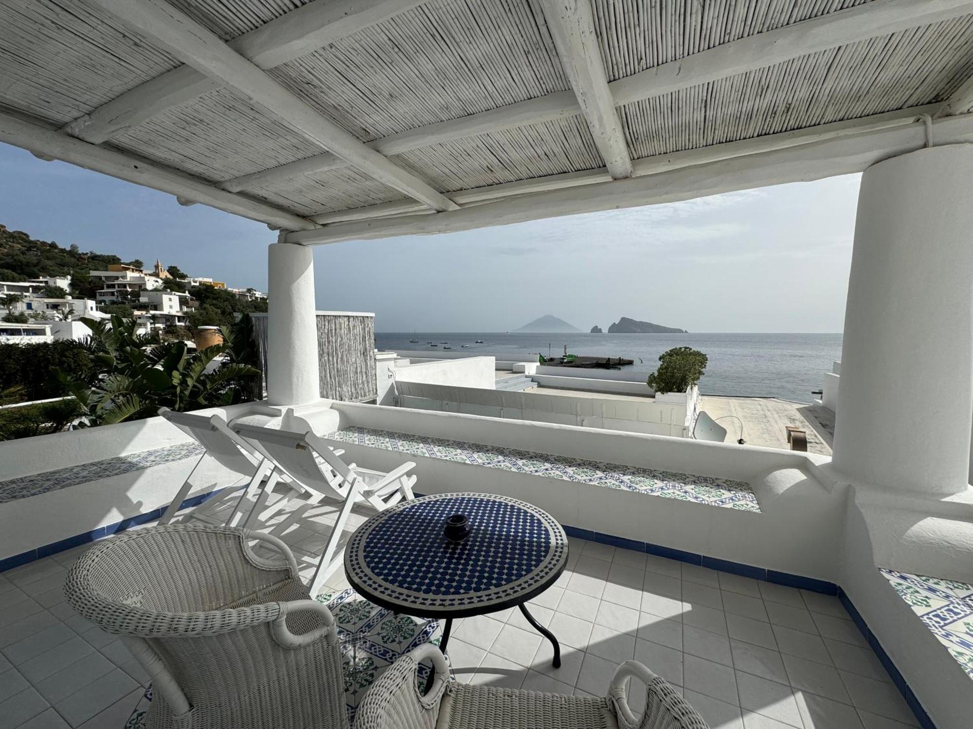 Hotel Lisca Bianca Panarea Camera foto