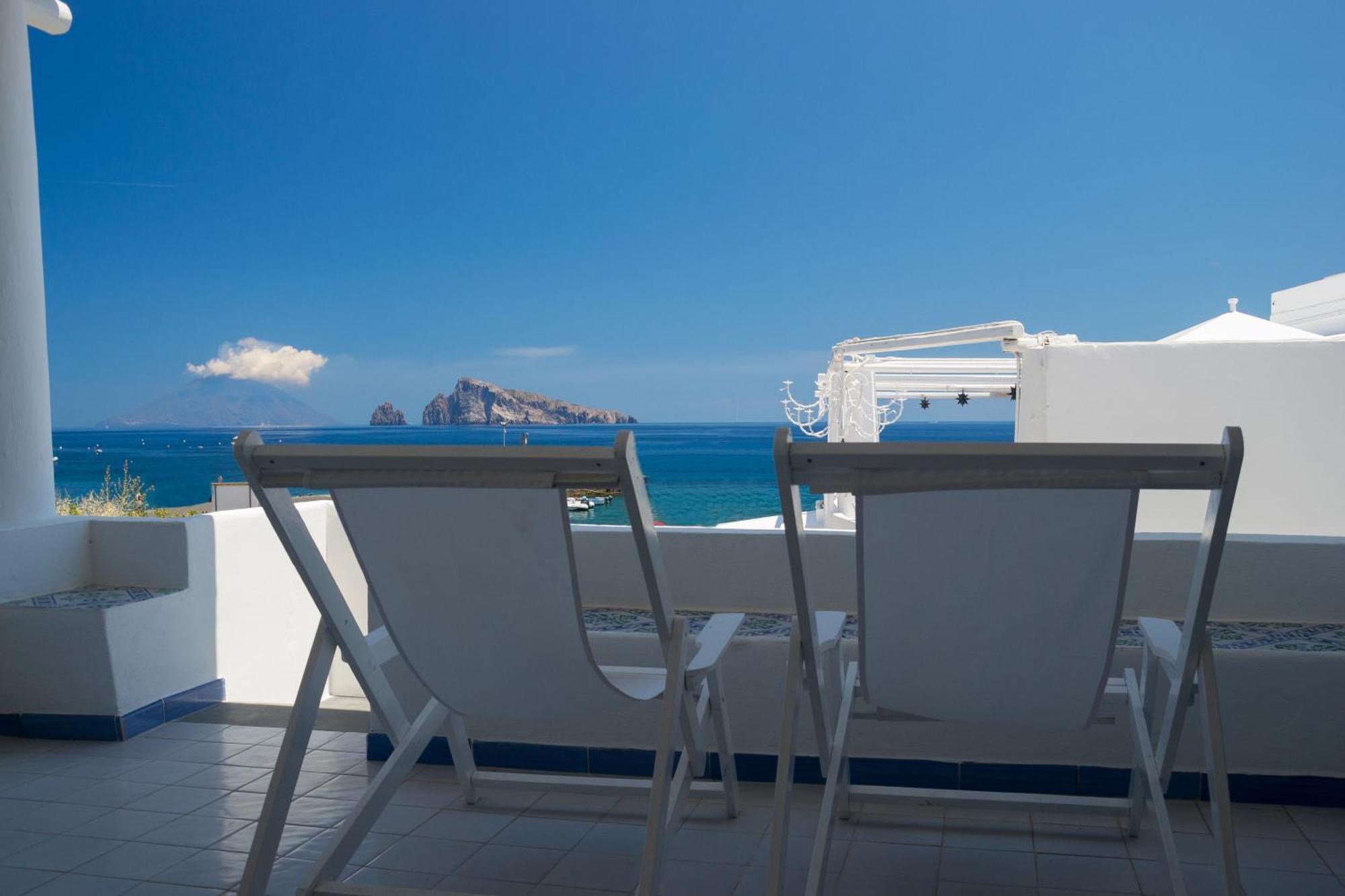 Hotel Lisca Bianca Panarea Esterno foto